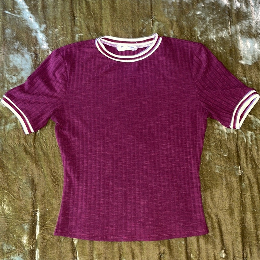 BEAR DANCE Burgundy Fitted Tee!!